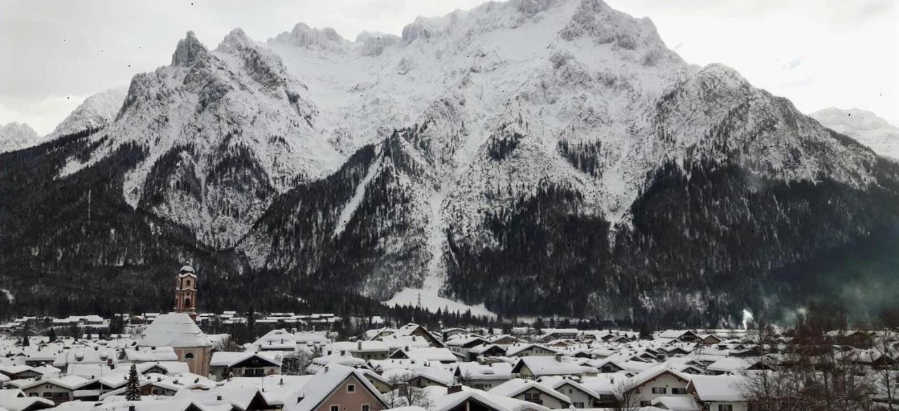 Ferienwohnung Bergkristall Mittenwald Bagian luar foto