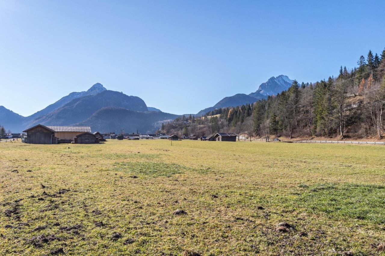 Ferienwohnung Bergkristall Mittenwald Bagian luar foto